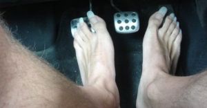 long-toe-nails